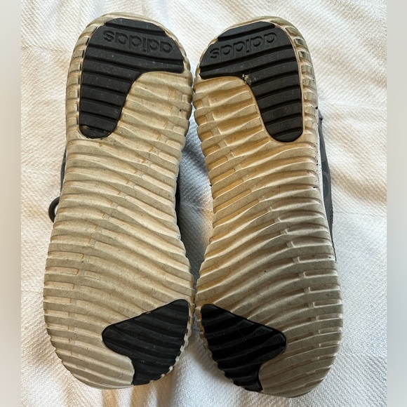 Size 13 Adidas shoes - Picture 5 of 5